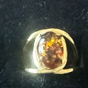 Elegant Gold and Brown Women's Ring